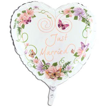Балон фолио с формата на сърце и с надпис Just Married